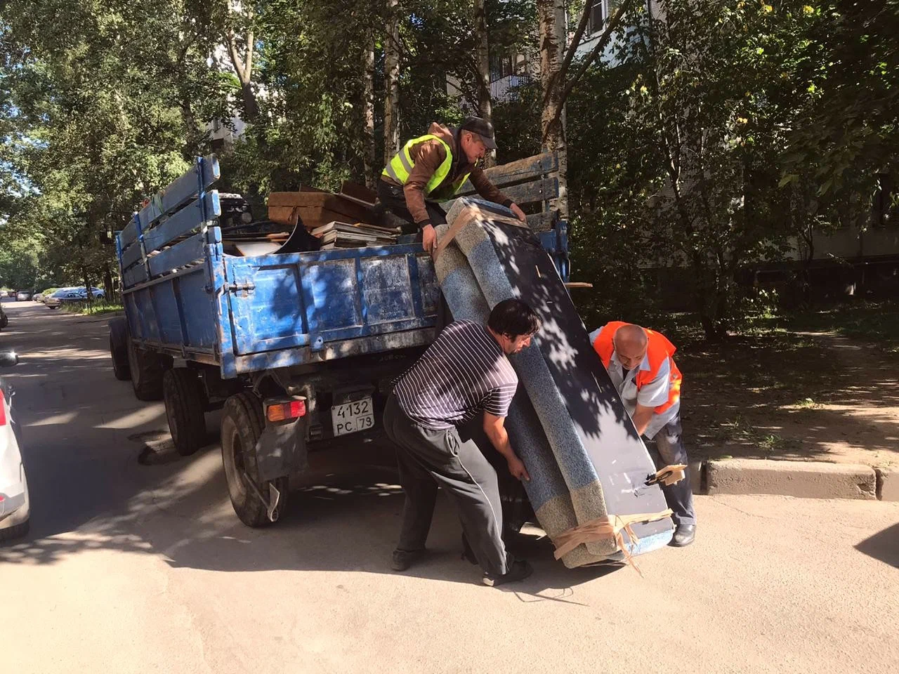 Профессиональный вывоз крупногабаритного мусора в Балахне в октябре