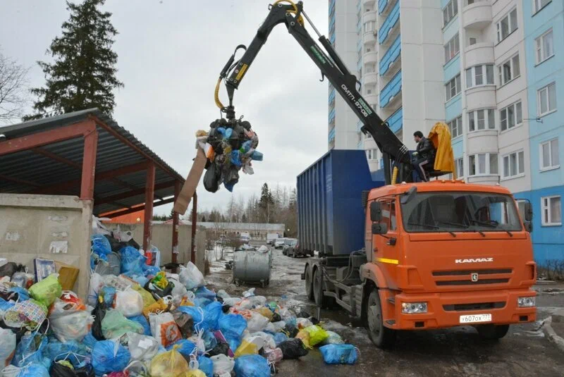 Вывоз бытового мусора в Балахне с погрузкой в октябре