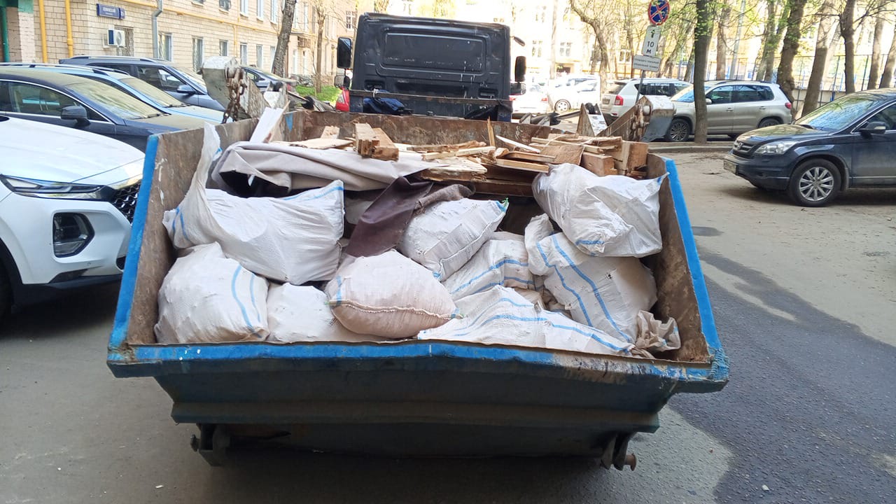 Вывоз мусора из магазина в Балахне в октябре