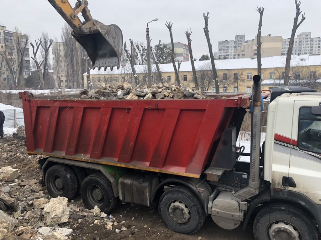 Вывоз мусора Камазом в Балахне в октябре