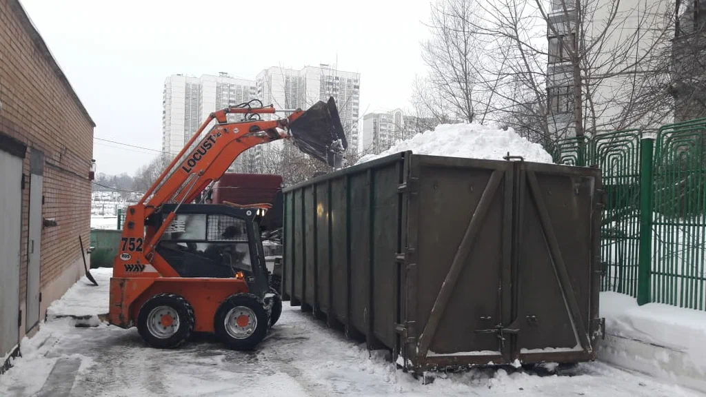 Вывоз снега контейнерами в Балахне — цена от 3343 руб., заказать контейнер для снега в ПроМусор